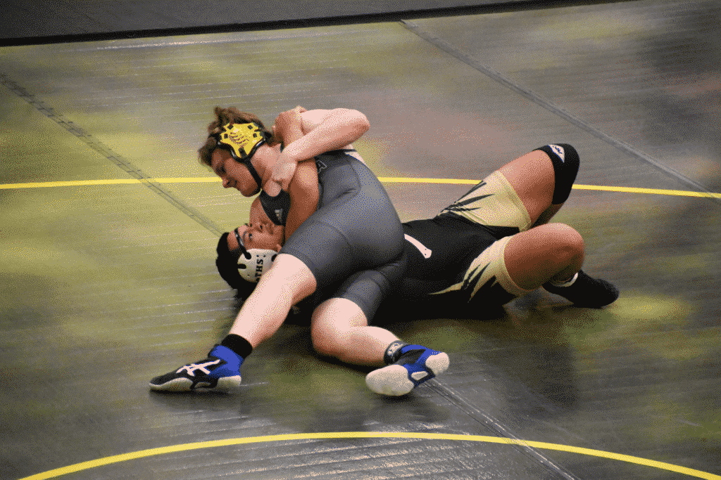 Peninsula's Kylan Sonnen placed third at 220 pounds.